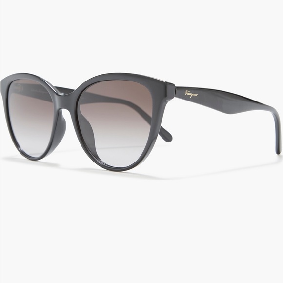 ???Authentic New Salvatore Ferragamo Cat Eye Black Sunglasses main image 5